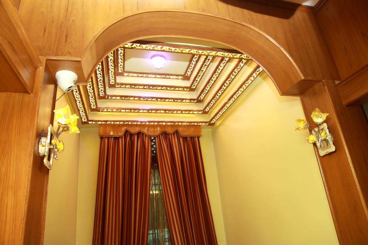 Sule Sapphire 2* Yangon