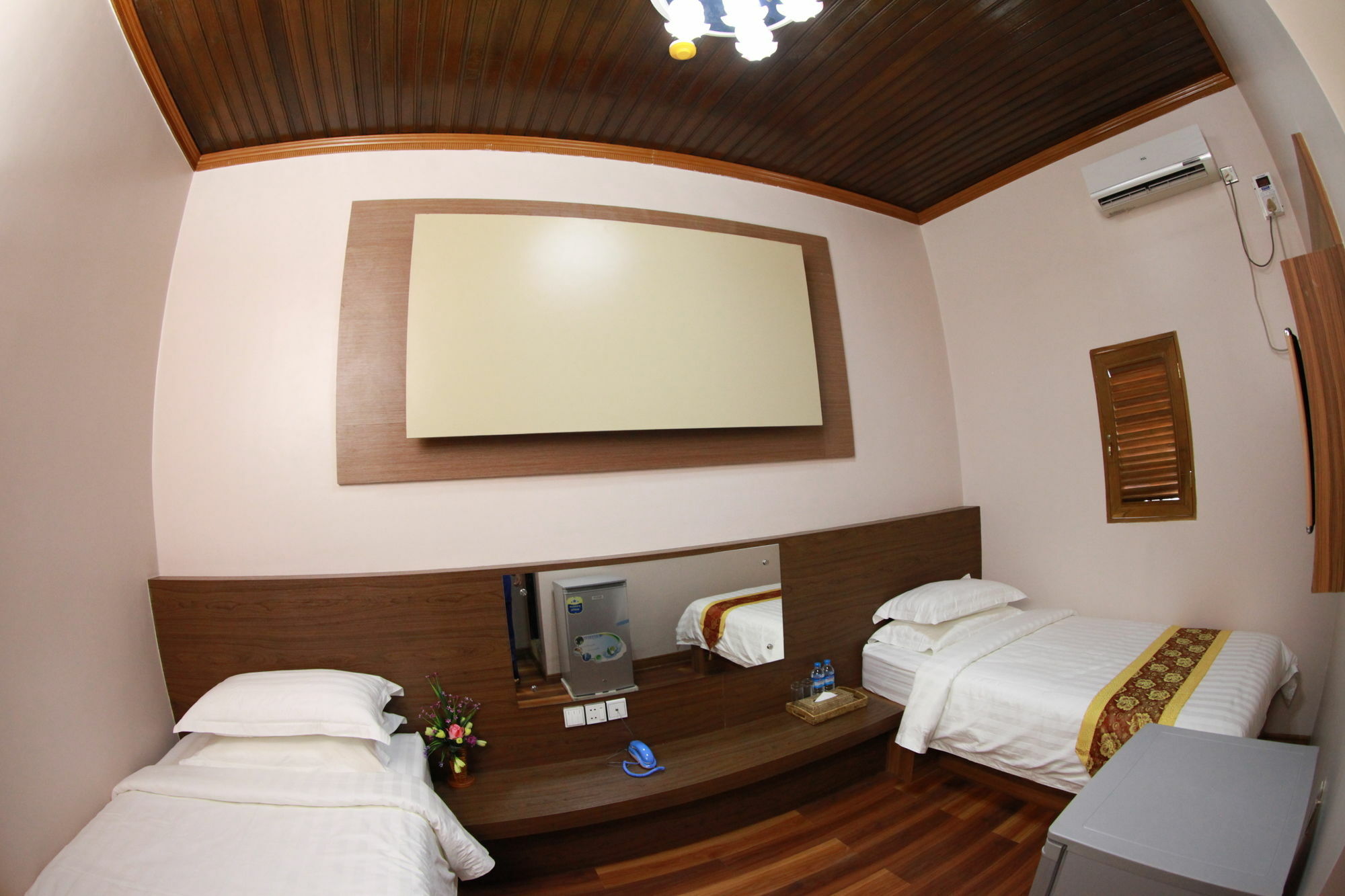 Inn Sule Sapphire