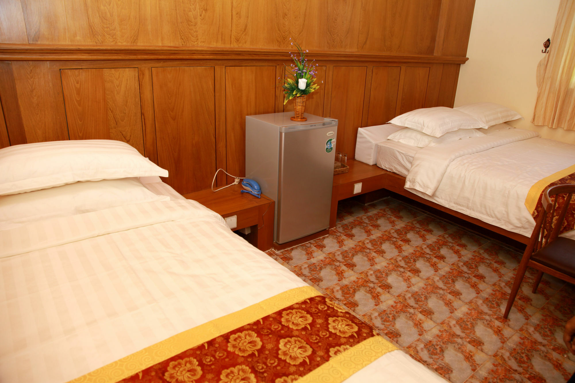 Inn Sule Sapphire Yangon